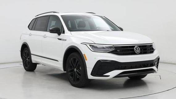 VOLKSWAGEN TIGUAN 4MOTION 2022 3VV8B7AXXNM023051 image